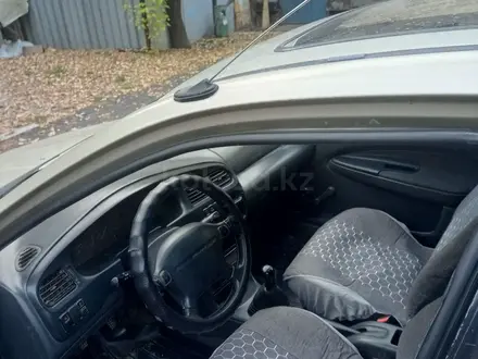 Mazda 323 1996 года за 1 100 000 тг. в Алматы – фото 2