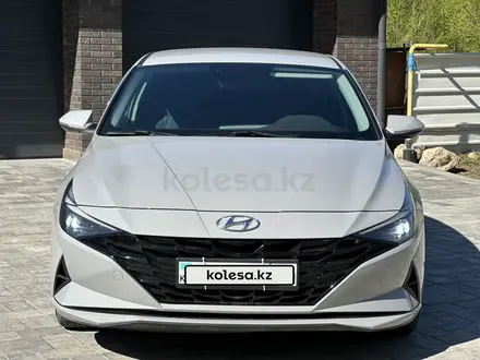 Hyundai Elantra 2022 года за 9 700 000 тг. в Актобе – фото 3