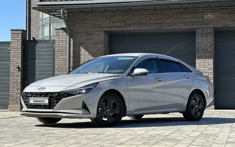 Hyundai Elantra 2022 года за 9 700 000 тг. в Актобе