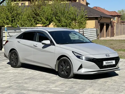 Hyundai Elantra 2022 года за 9 700 000 тг. в Актобе – фото 2