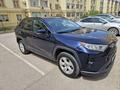 Toyota RAV4 2021 года за 12 000 000 тг. в Актау – фото 2