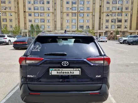 Toyota RAV4 2021 года за 12 000 000 тг. в Актау – фото 3