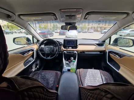 Toyota RAV4 2021 года за 12 000 000 тг. в Актау – фото 5