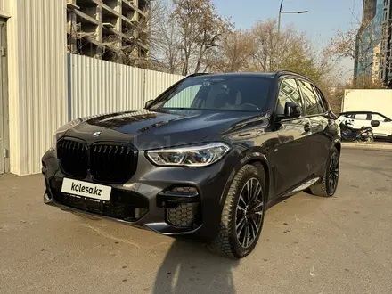 BMW X5 2021 года за 41 500 000 тг. в Алматы – фото 5