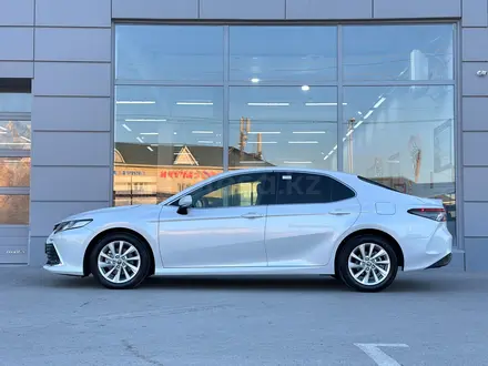 Toyota Camry 2023 года за 17 590 000 тг. в Тараз – фото 3