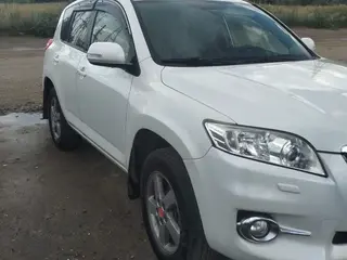 Toyota RAV4, 2013