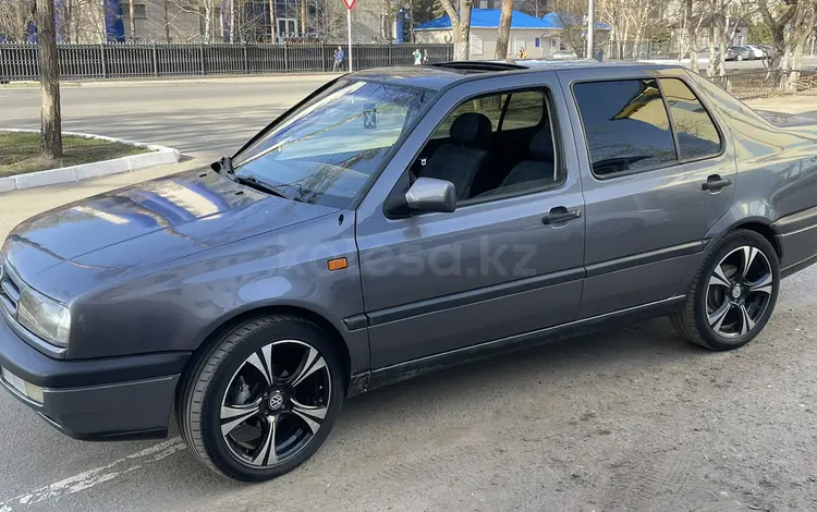 Volkswagen Vento 1993 года за 1 700 000 тг. в Павлодар
