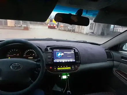 Toyota Camry 2003 года за 3 000 000 тг. в Атырау – фото 4