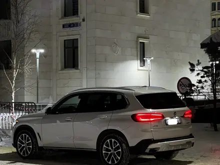 BMW X5 2020 года за 25 000 000 тг. в Астана