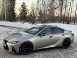 Lexus IS 300 2023 года за 28 900 000 тг. в Астана – фото 4