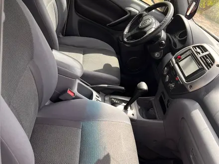 Toyota RAV4 2002 года за 4 600 000 тг. в Усть-Каменогорск – фото 5