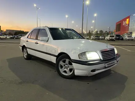 Mercedes-Benz C 220 1994 года за 1 650 000 тг. в Павлодар