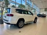 Toyota Land Cruiser Luxe 2026 года за 66 920 000 тг. в Астана – фото 4