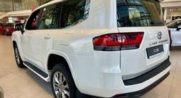 Toyota Land Cruiser Luxe 2026 года за 66 920 000 тг. в Астана – фото 5