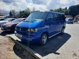 Volkswagen Caravelle 1998 годаfor6 800 000 тг. в Степногорск