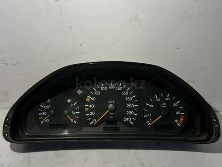 Щиток приборов w210 w202 за 77 077 тг. в Астана – фото 4