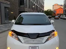 Toyota Sienna, 2017