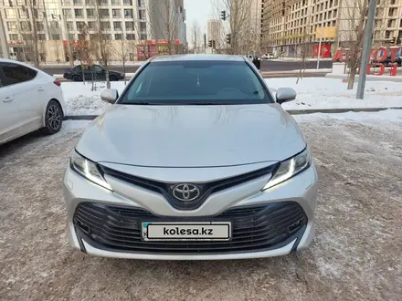 Toyota Camry 2020 года за 13 000 000 тг. в Астана