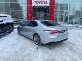 Toyota Camry 2020 года за 14 200 000 тг. в Астана – фото 2