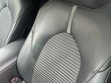 Toyota Camry 2018 года за 8 500 000 тг. в Актобе – фото 5