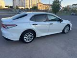 Toyota Camry 2021 годаүшін13 900 000 тг. в Астана – фото 4