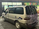 Hyundai Starex 2004 года за 4 200 000 тг. в Актобе – фото 2