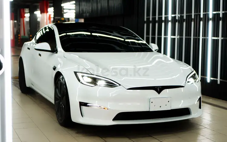 Tesla Model S 2022 года за 42 000 000 тг. в Астана