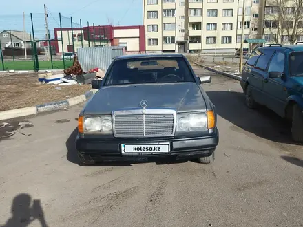 Mercedes-Benz E 260 1991 года за 1 500 000 тг. в Караганда – фото 2