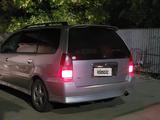 Mitsubishi Chariot 2001 года за 650 000 тг. в Атырау – фото 2