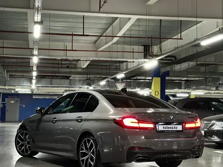 BMW 530 2020 года за 23 500 000 тг. в Алматы – фото 3