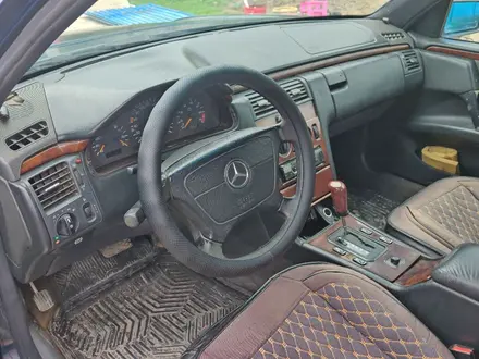 Mercedes-Benz E 230 1995 года за 1 800 000 тг. в Алматы – фото 5