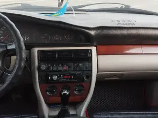 Audi 100