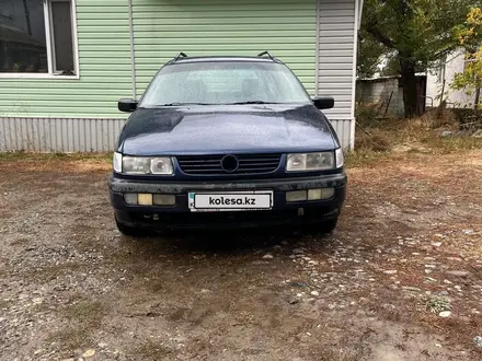 Volkswagen Passat 1994 года за 1 350 000 тг. в Шымкент