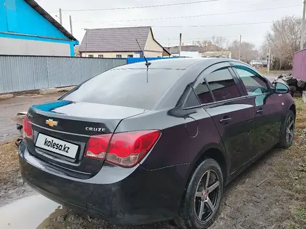 Chevrolet Cruze 2013 года за 3 500 000 тг. в Атбасар – фото 4