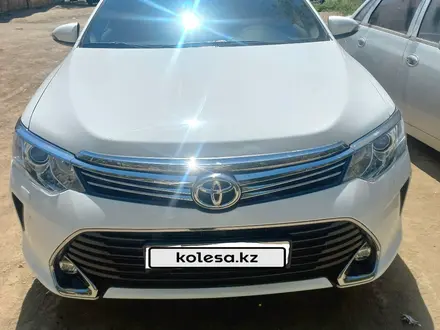 Toyota Camry 2017 года за 8 000 000 тг. в Жезказган