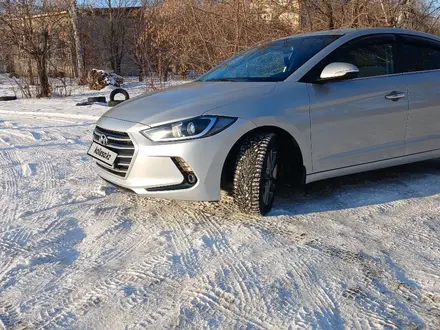 Hyundai Elantra 2018 года за 8 400 000 тг. в Петропавловск – фото 2