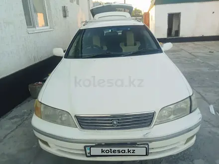 Toyota Mark II Qualis 1998 года за 2 200 000 тг. в Алматы