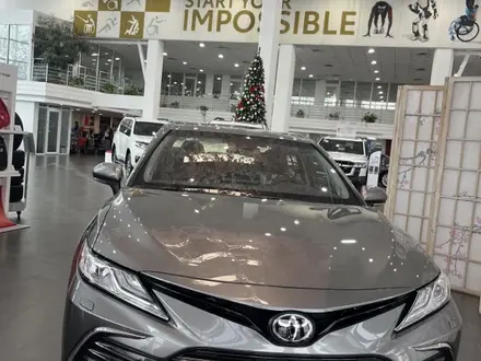 Toyota Camry 2023 года за 21 000 000 тг. в Алматы – фото 3