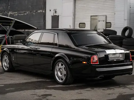 Rolls-Royce Phantom 2007 года за 87 000 000 тг. в Алматы – фото 16