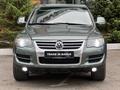 Volkswagen Touareg 2008 года за 5 100 000 тг. в Караганда – фото 2