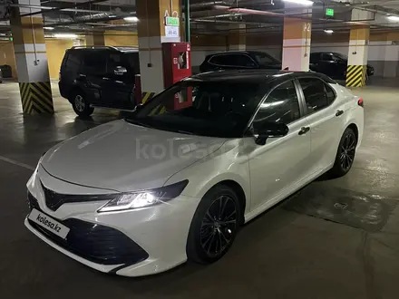 Toyota Camry 2019 года за 13 500 000 тг. в Астана