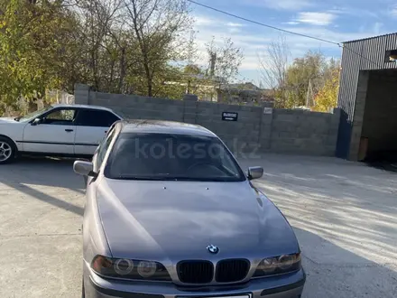 BMW 528 1997 года за 4 200 000 тг. в Тараз – фото 2