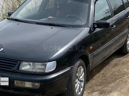 Volkswagen Passat 1994 года за 1 300 000 тг. в Жезказган – фото 4