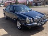 Mercedes-Benz E 230 1997 года за 4 500 000 тг. в Кулан – фото 3