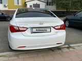 Hyundai Sonata 2011 годаүшін4 000 000 тг. в Атырау – фото 3