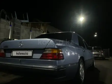 Mercedes-Benz E 230 1990 года за 1 250 000 тг. в Талдыкорган – фото 3