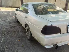 Nissan Laurel, 1998