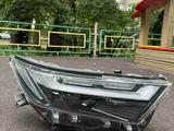 Правая фара на RAV4 бу оригинал за 320 000 тг. в Алматы