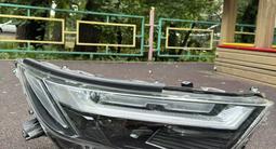 Правая фара на RAV4 бу оригинал за 340 000 тг. в Алматы