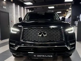 Infiniti QX80
